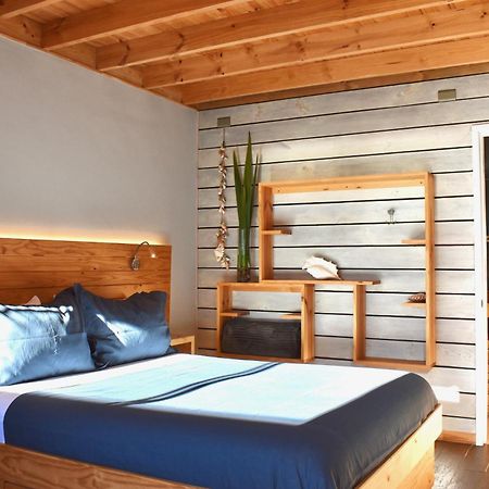 ---- Escapada De Lujo Para Dos ---- Casa Boutique Privada - Vistas Al Oceano - Parrilla Y Fogon En Quincho Privado - Insumos Desayuno - Tu Estadia Incluye Gratis 1 Sesion De Hidromasaje & Cromoterapia Bajo Las Estrellas En Jacuzzi Privado (Adults Onl Pichilemu Szoba fotó
