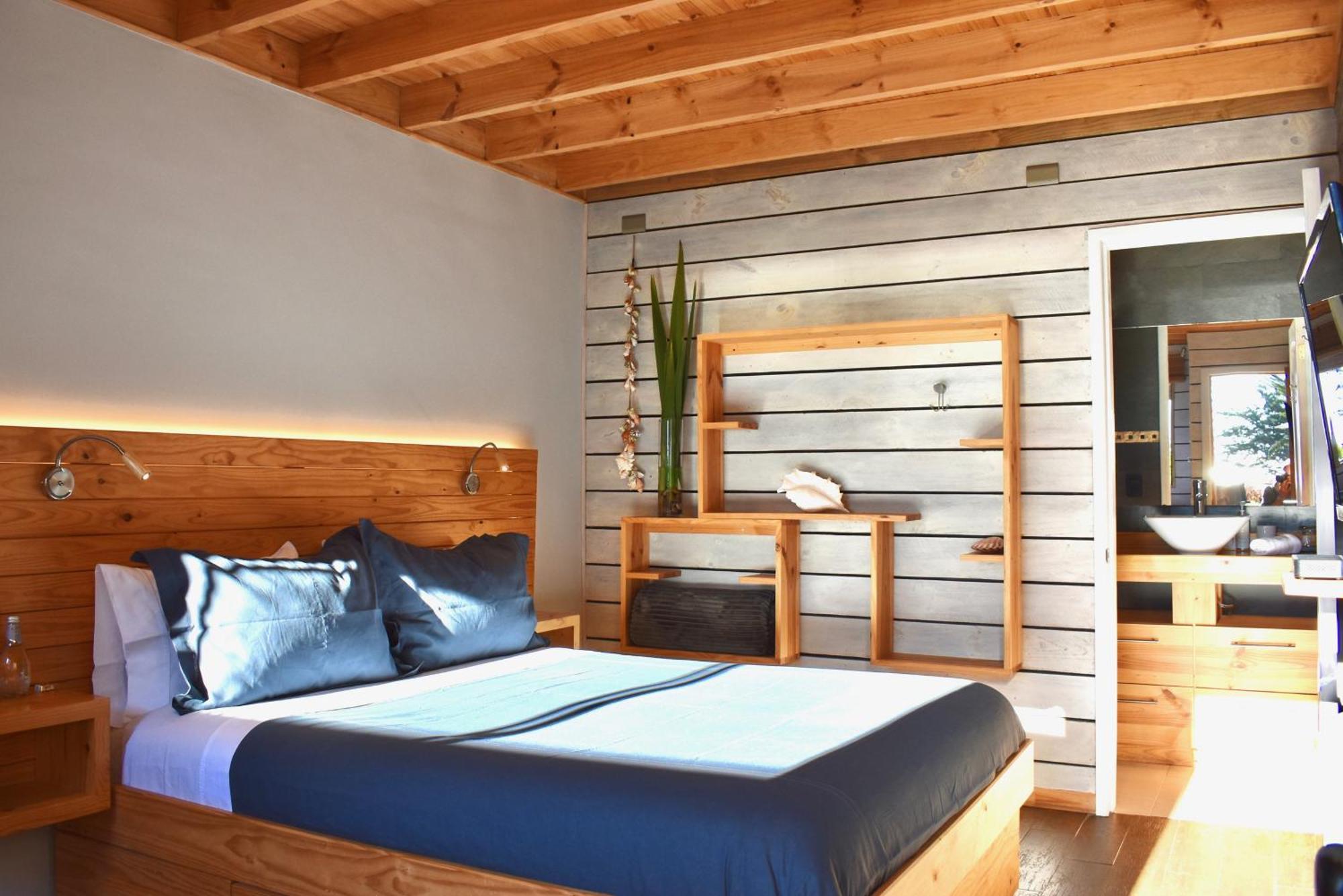---- Escapada De Lujo Para Dos ---- Casa Boutique Privada - Vistas Al Oceano - Parrilla Y Fogon En Quincho Privado - Insumos Desayuno - Tu Estadia Incluye Gratis 1 Sesion De Hidromasaje & Cromoterapia Bajo Las Estrellas En Jacuzzi Privado (Adults Onl Pichilemu Szoba fotó